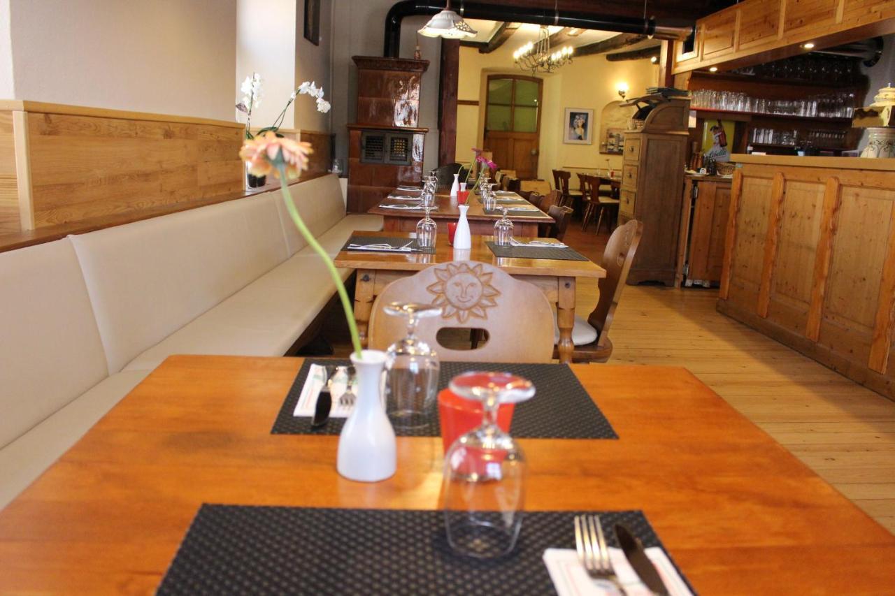 Gasthaus Sonne Шлинген Екстериор снимка