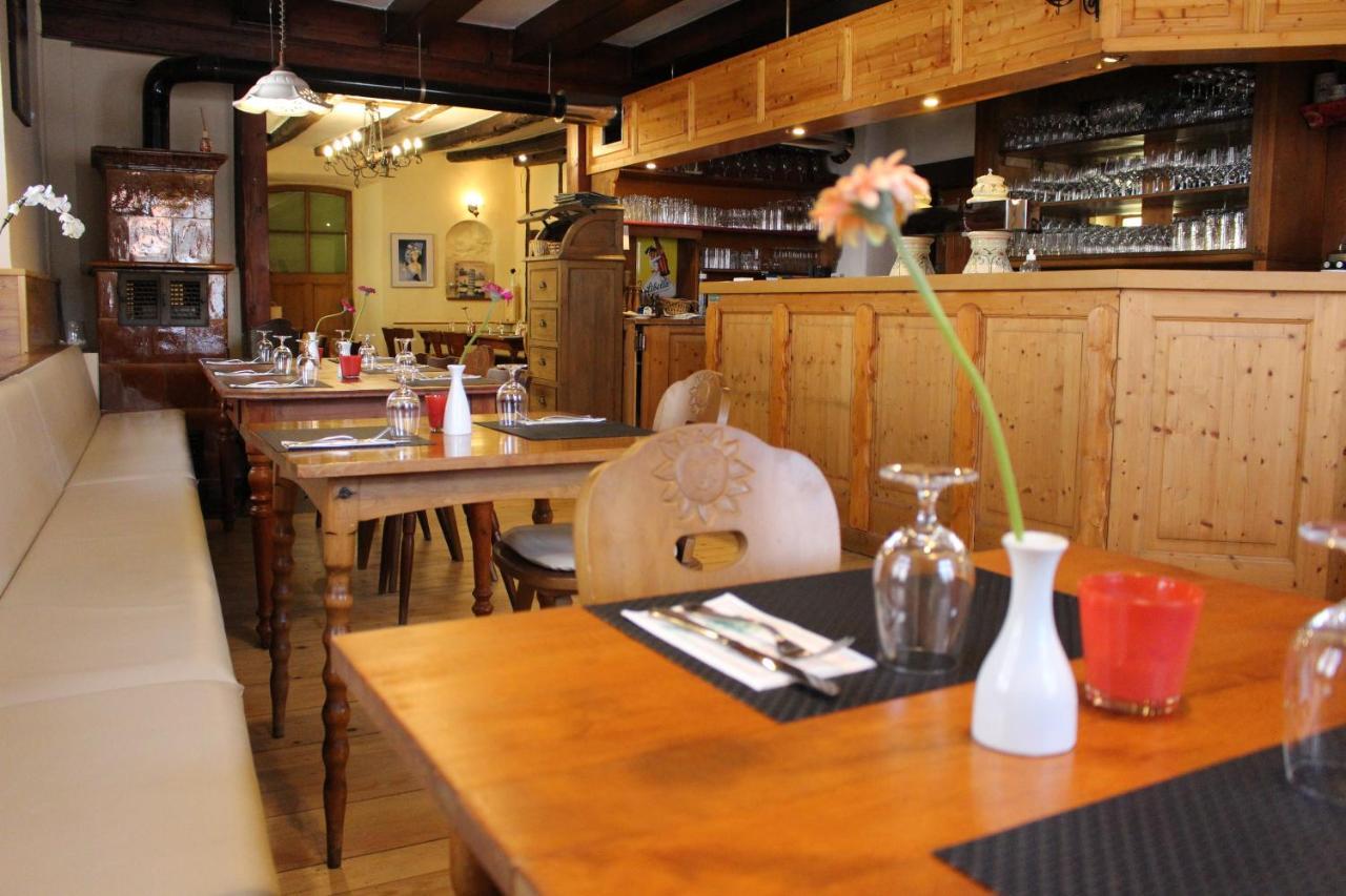 Gasthaus Sonne Шлинген Екстериор снимка